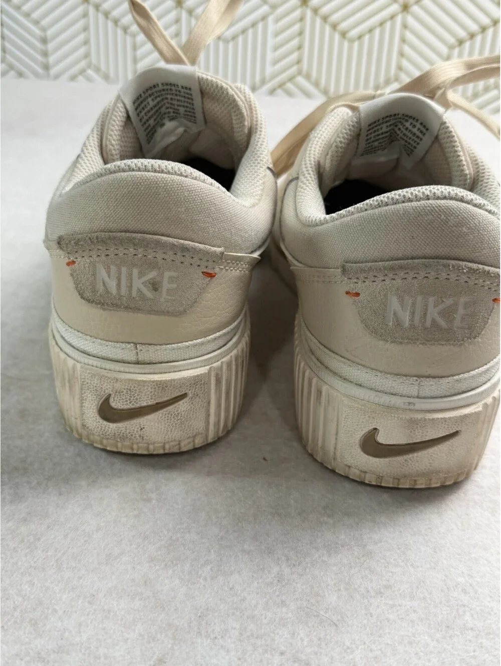 Nike Court Legacy Lift Pearl White Women's Size 9.5 DM7590-200 Platform Sneaker